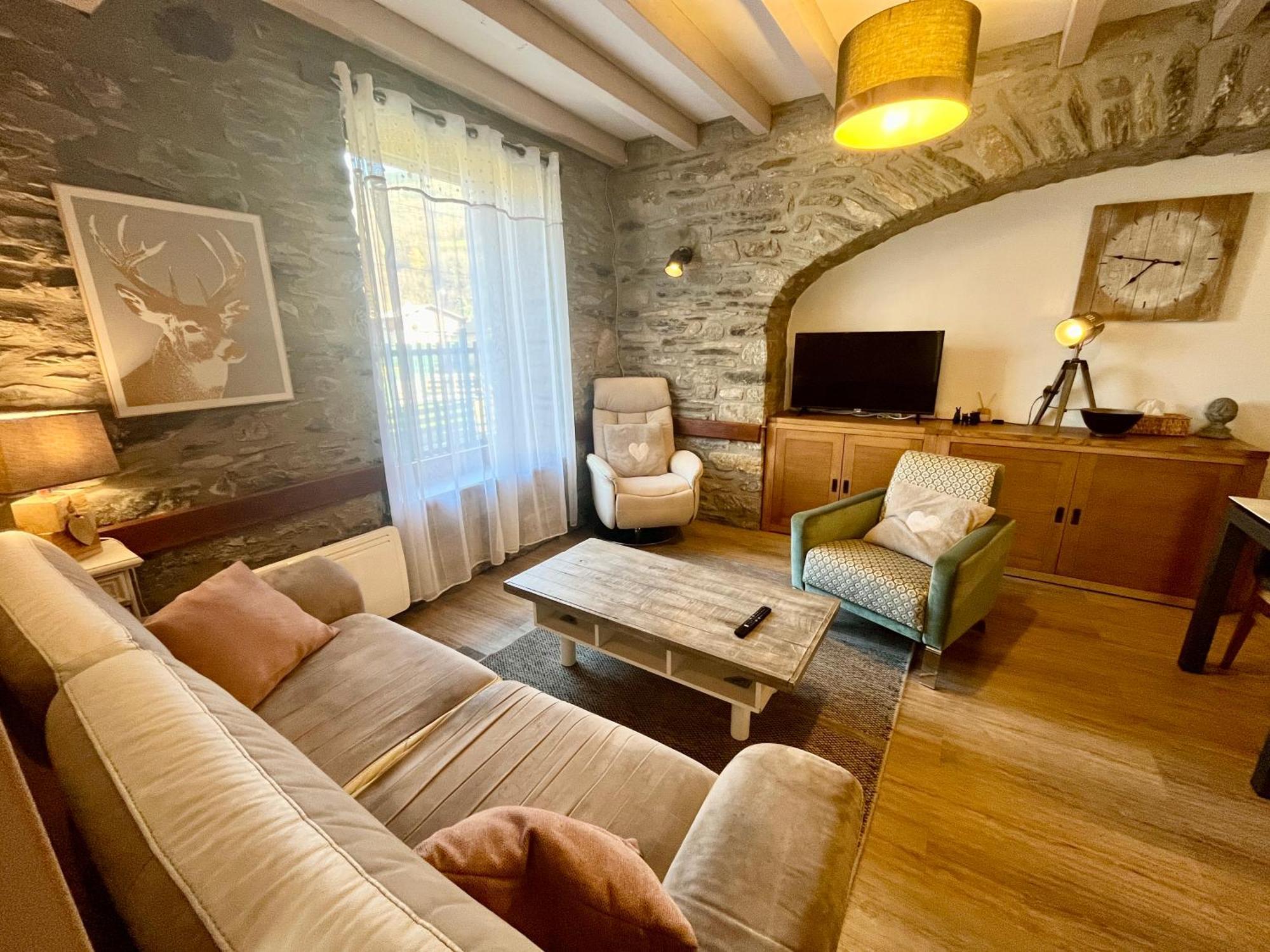 "La Grange" - Centre Saint-Lary-Soulan Appartement Buitenkant foto